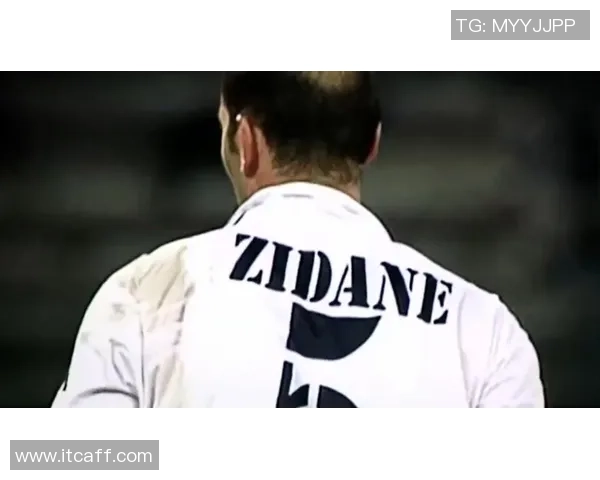 足球巨星聚首璀璨晚宴 共话绿茵传奇与未来发展